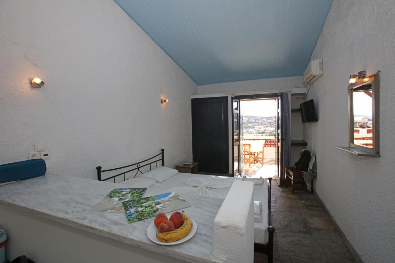 St George Studios & Apartments Баці Екстер'єр фото