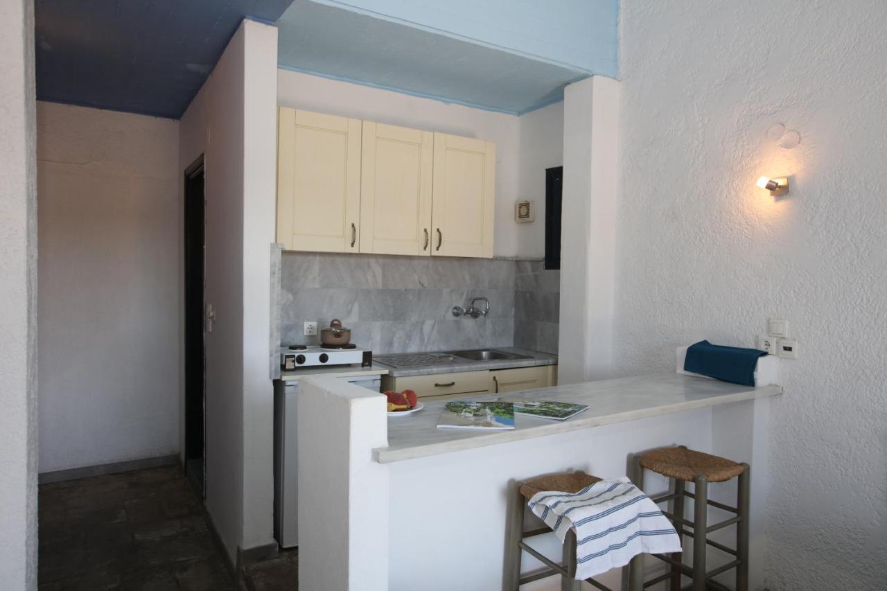 St George Studios & Apartments Баці Екстер'єр фото